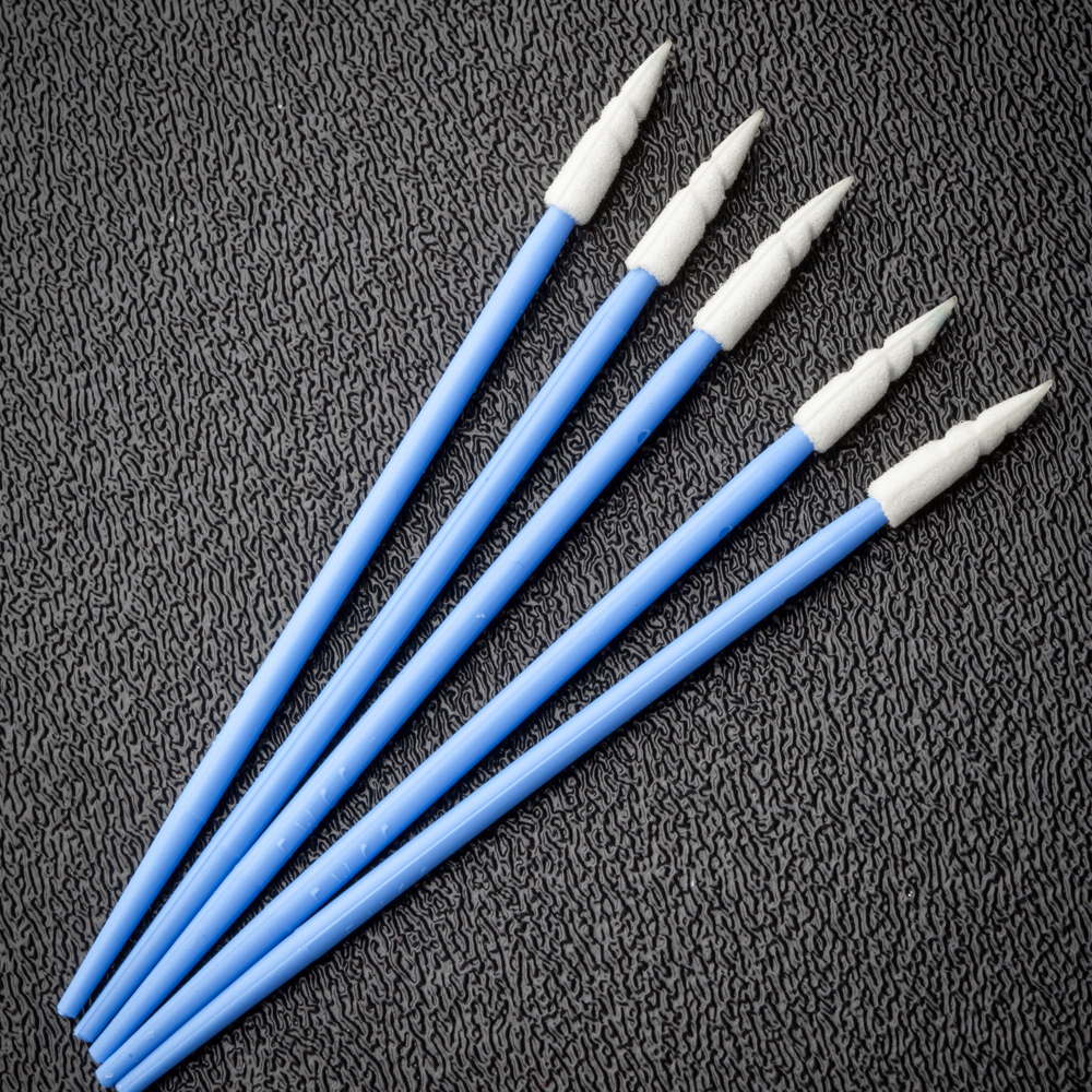 FoamTec HT1049-500 CleanWIPE Swab Multiple Tips Close Up Diagonal Upper Right